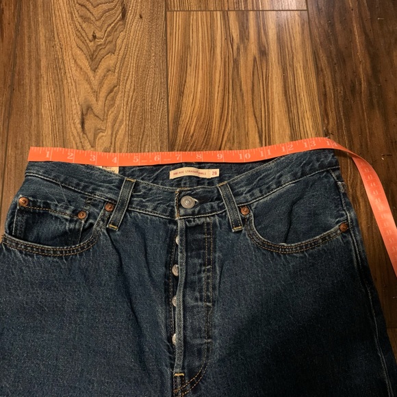 Premium Levi’s Ribcage Straight Ankle - Picture 4 of 6